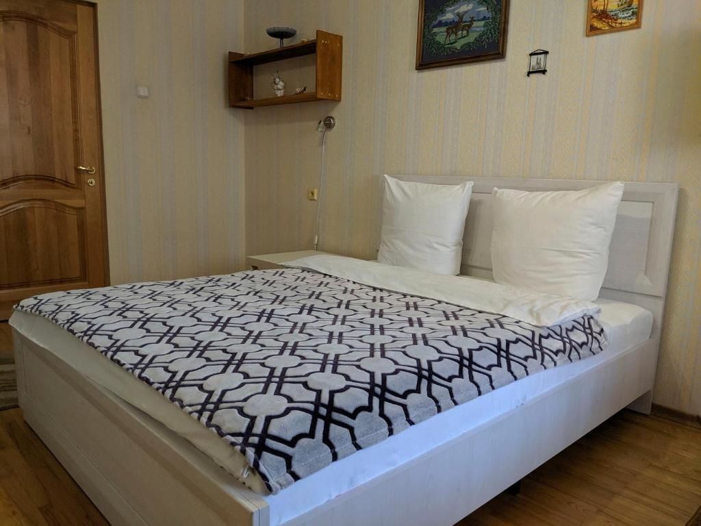 Апартаменты Comfort Apartments - Large Family Suite Гродно-35